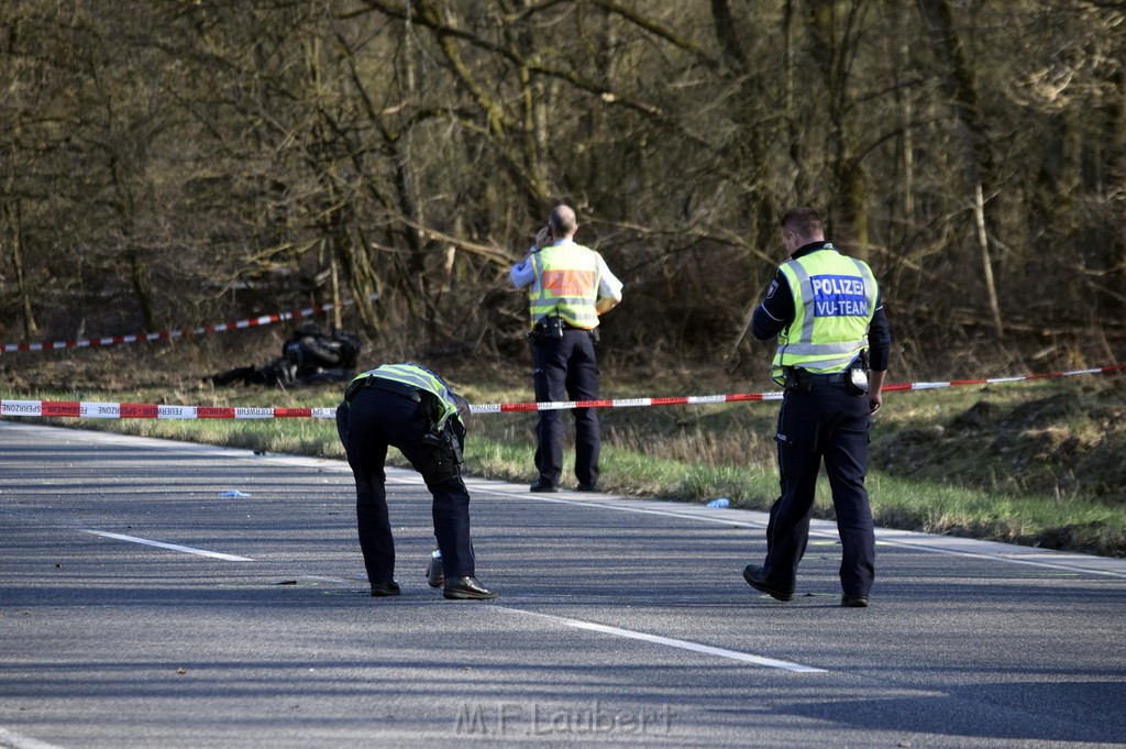 Schwerer VU Krad Fahrrad Koeln Porz Alte Koelnerstr P163.JPG - Miklos Laubert